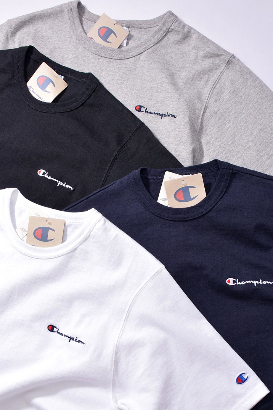 Clothing Champion | [Bundle Promo] Champion Small Logo Tee With Free Bag